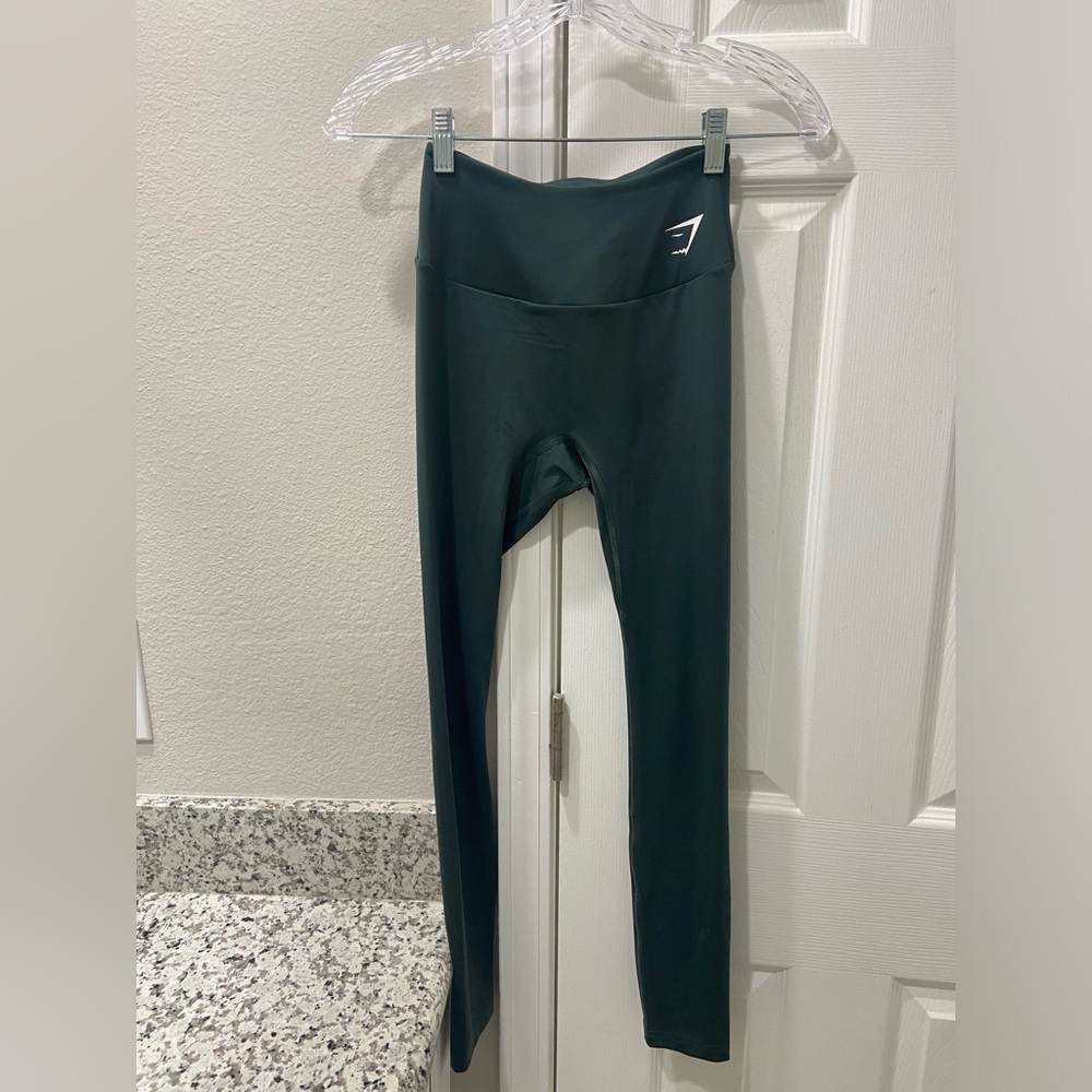 GYMSHARK Women’s Leggings / Green / Size Small